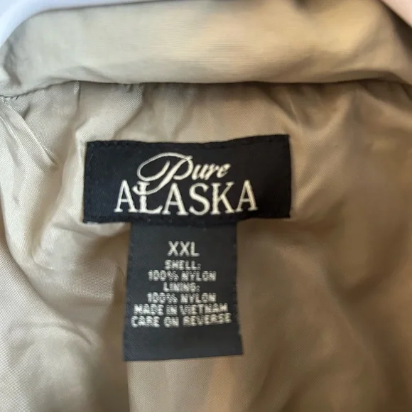 Never been worn Pure Alaska hooded lined XXL jacket - Picture 2 of 11